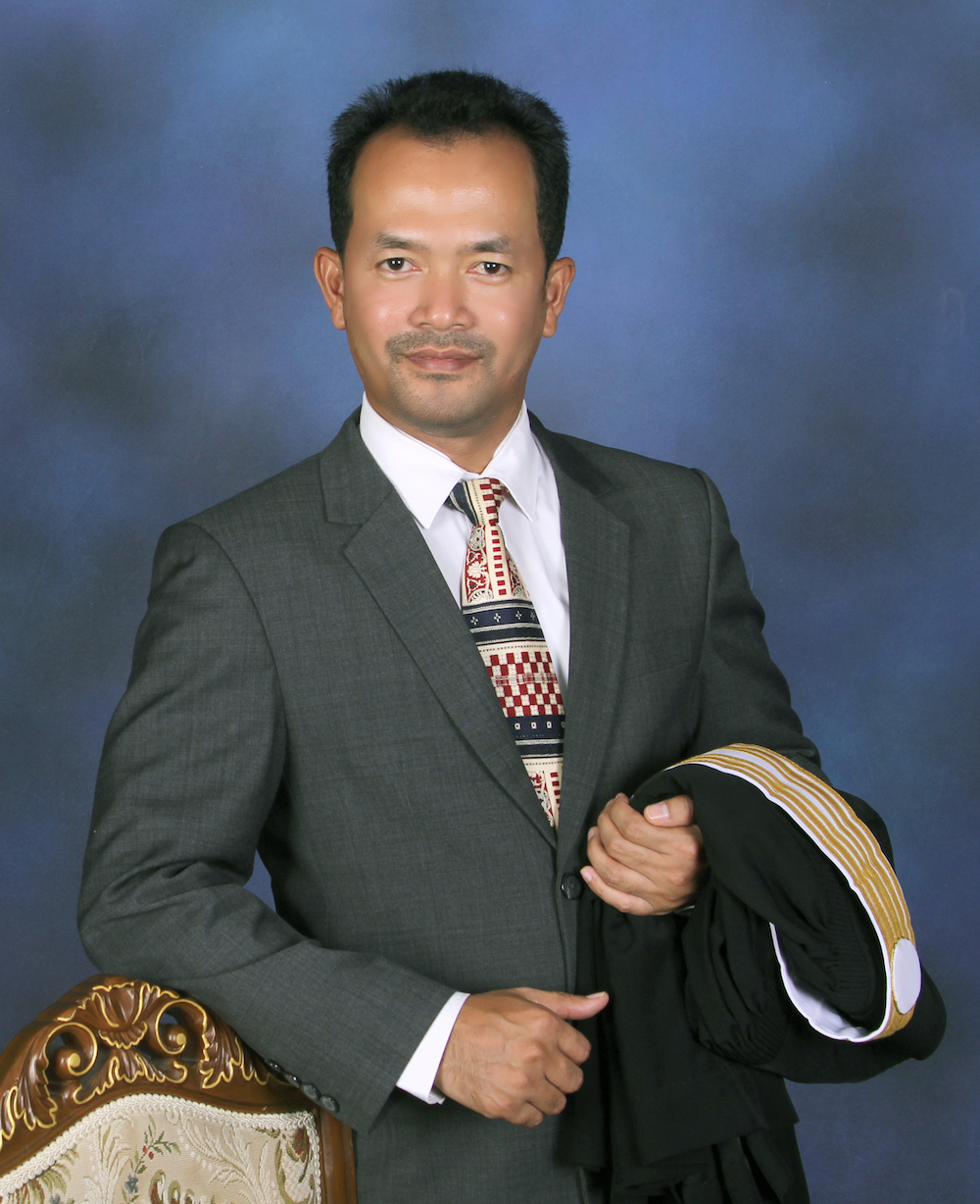 International Phuket Lawyer: Haris Boonsop